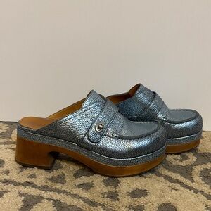 Coach metallic platform mule